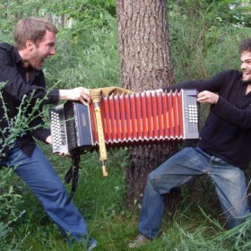 Concert_Le_jardin_bohatonique_par_le_duo_dbdb