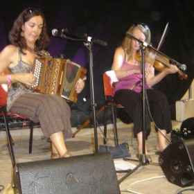 Bal_Folk_avec_le_Duo_Florileges_et_Antirouille