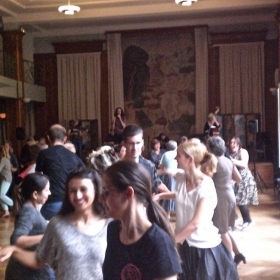 American_Contra_Dance_in_Paris