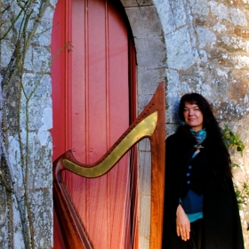 LAWENA_celtic_harp_songs