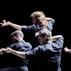 Atelier_danse_contemporaine_inspire_des_danses_basques