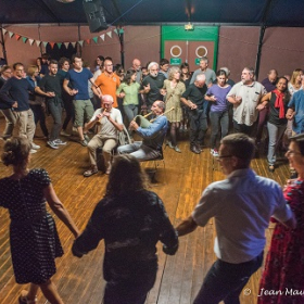 Initiation_et_Decouverte_de_la_danse_Bretonne