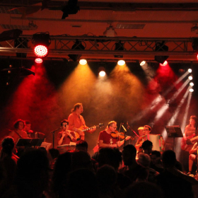 Bal_folk_avec_Sanzy_stoire