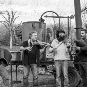 Festival_Trad_Estiu_bal_trad_avec_Les_Bouilleurs_de_Son