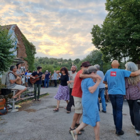 Marche_de_pays_bal_trad